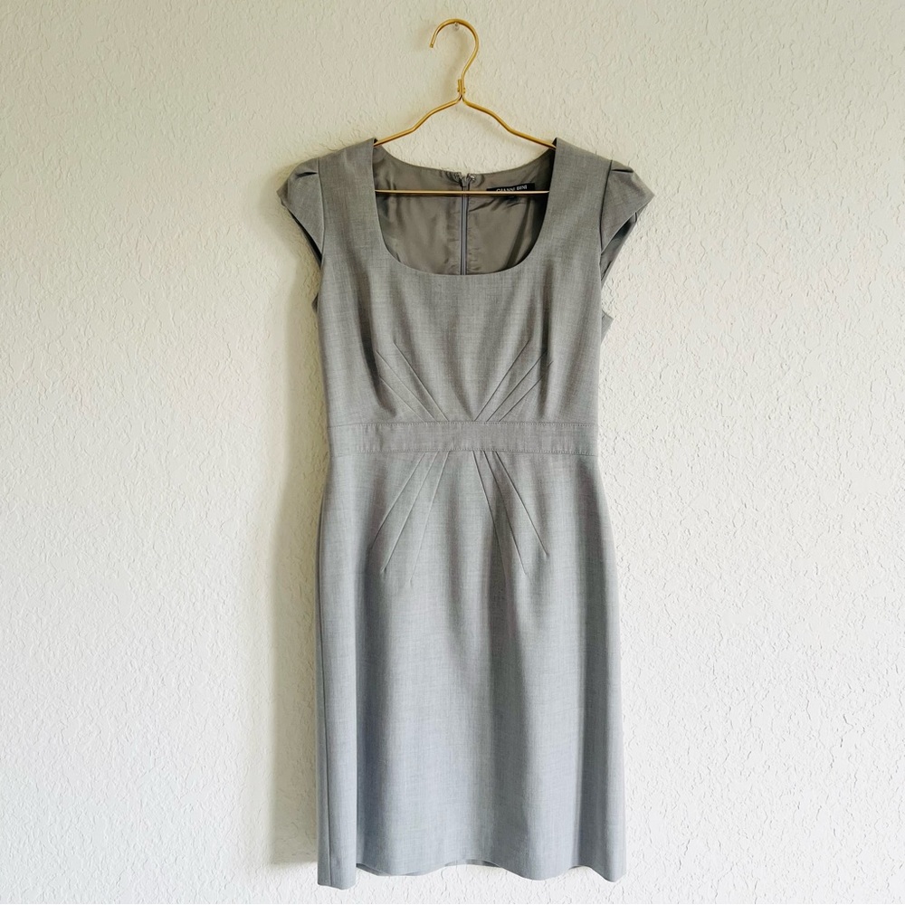 Gianni Bini Fitted Cap-Sleeve Dress